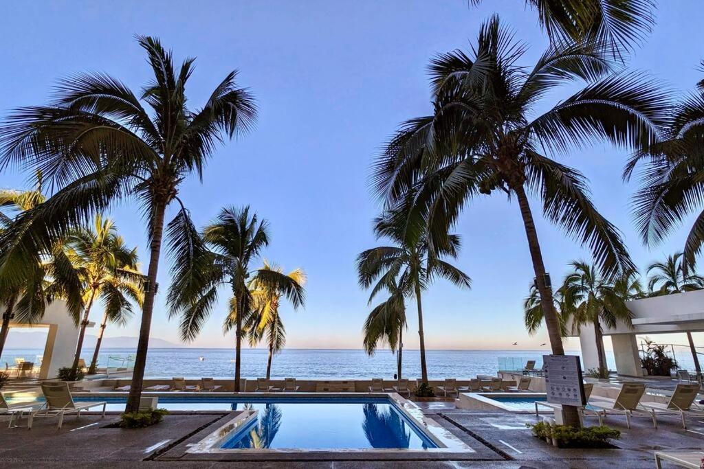 Harbor 13008A Artistic Beachfront Studio By Moikkarentals Puerto Vallarta Buitenkant foto